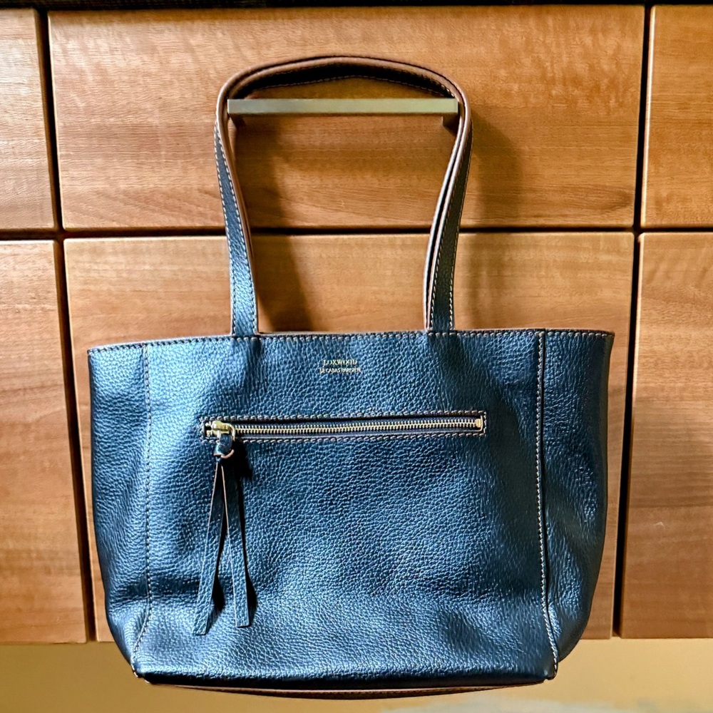 Loxwood Black Leather Tote Bag with Textured Finish